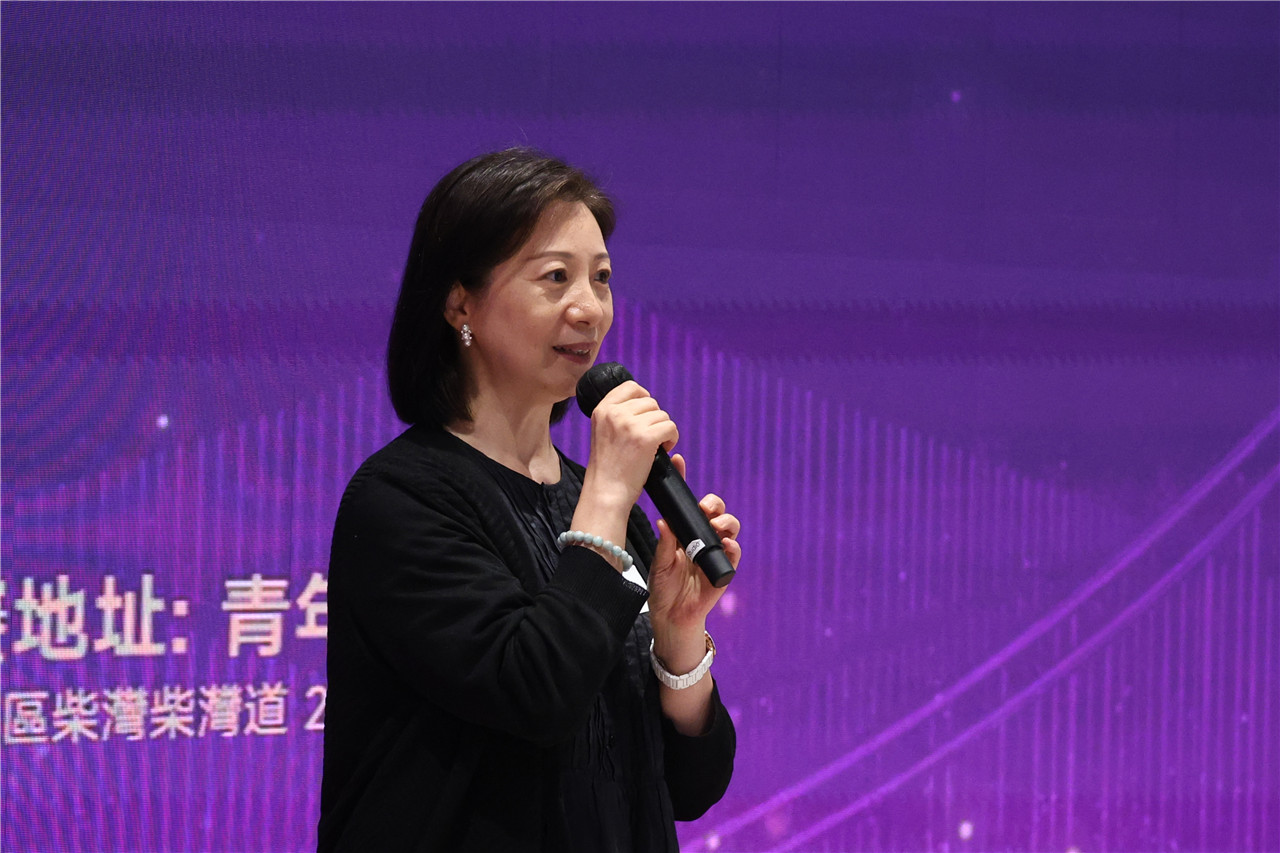 成人參賽代表